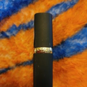 L'Oreal Paris Colour Riche Matte Lipcolour - 2 colors